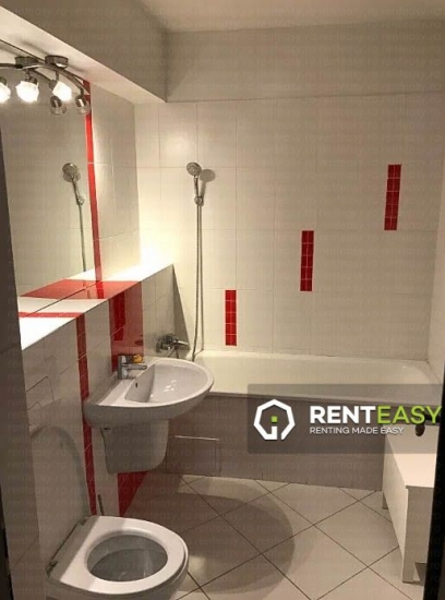 De inchiriat! Apartament 3 camere in zona Podu de Fier.